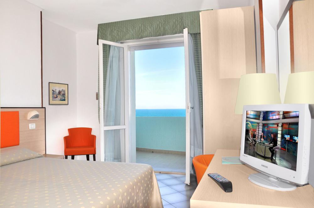 Hotel Losanna غابيتّشي ماري المظهر الخارجي الصورة
