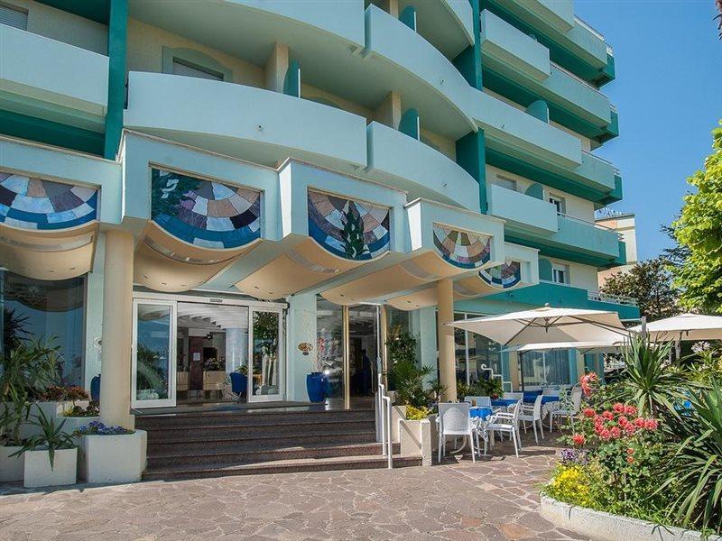 Hotel Losanna غابيتّشي ماري المظهر الخارجي الصورة