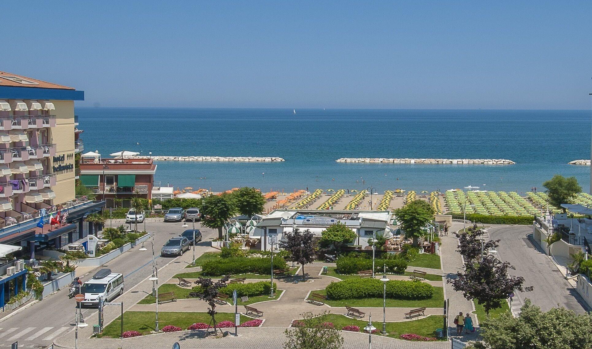 Hotel Losanna غابيتّشي ماري المظهر الخارجي الصورة