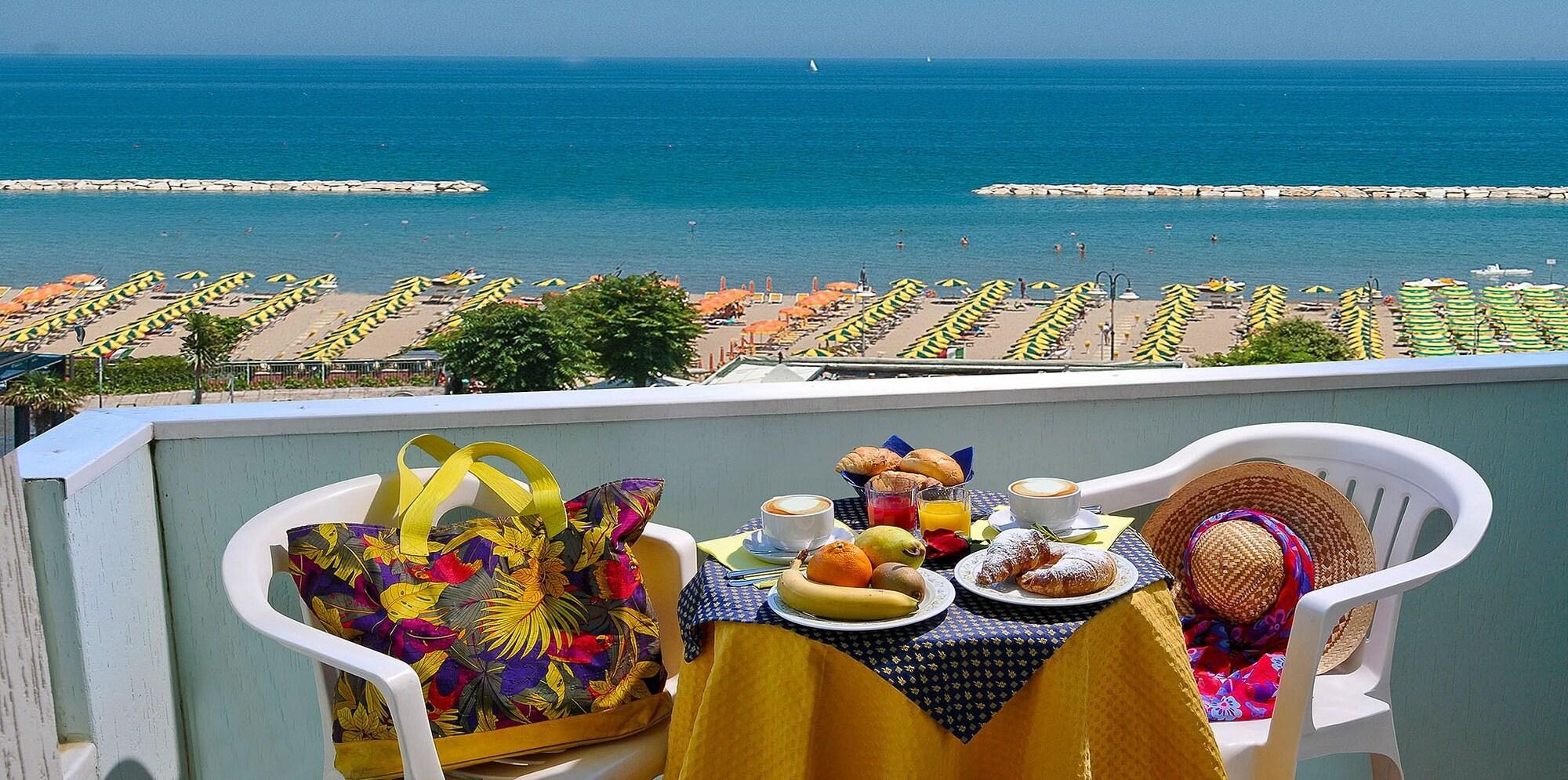 Hotel Losanna غابيتّشي ماري المظهر الخارجي الصورة