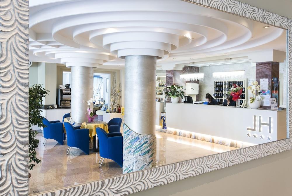 Hotel Losanna غابيتّشي ماري المظهر الخارجي الصورة
