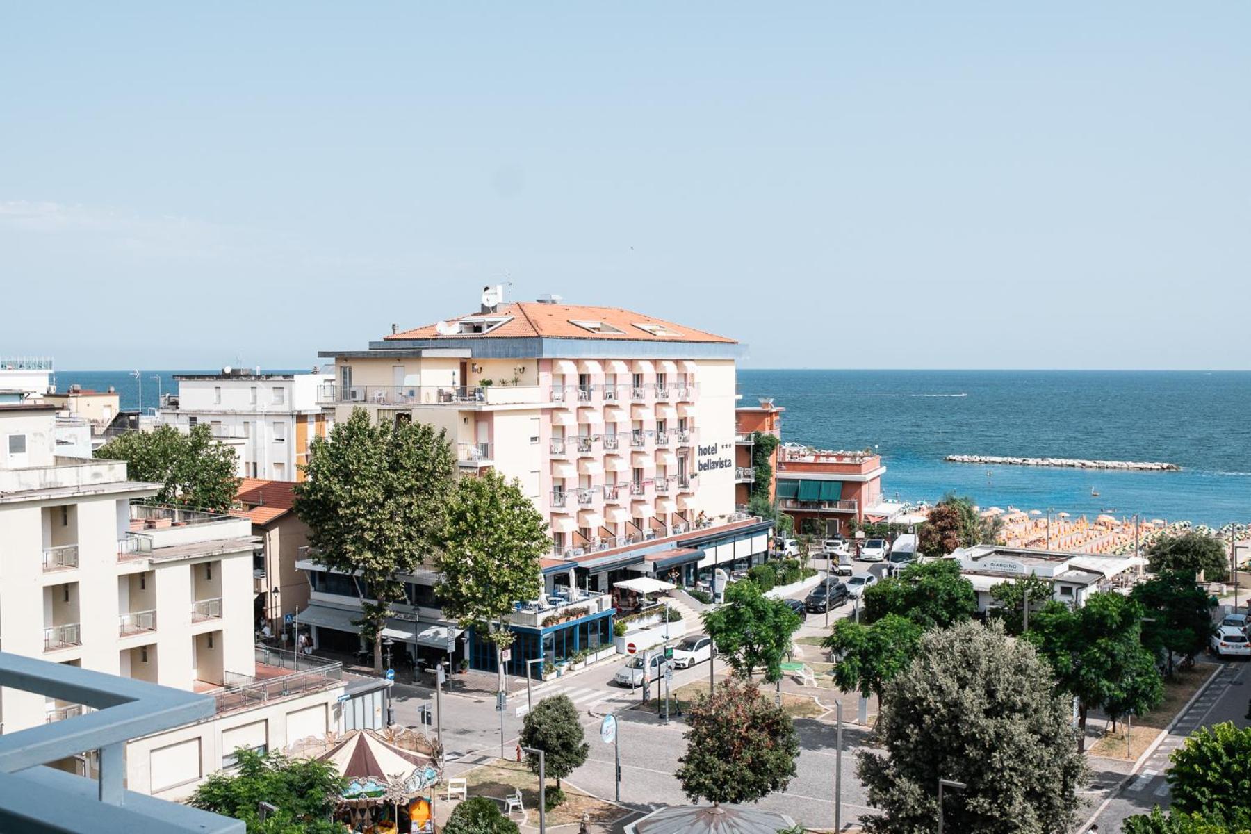 Hotel Losanna غابيتّشي ماري المظهر الخارجي الصورة