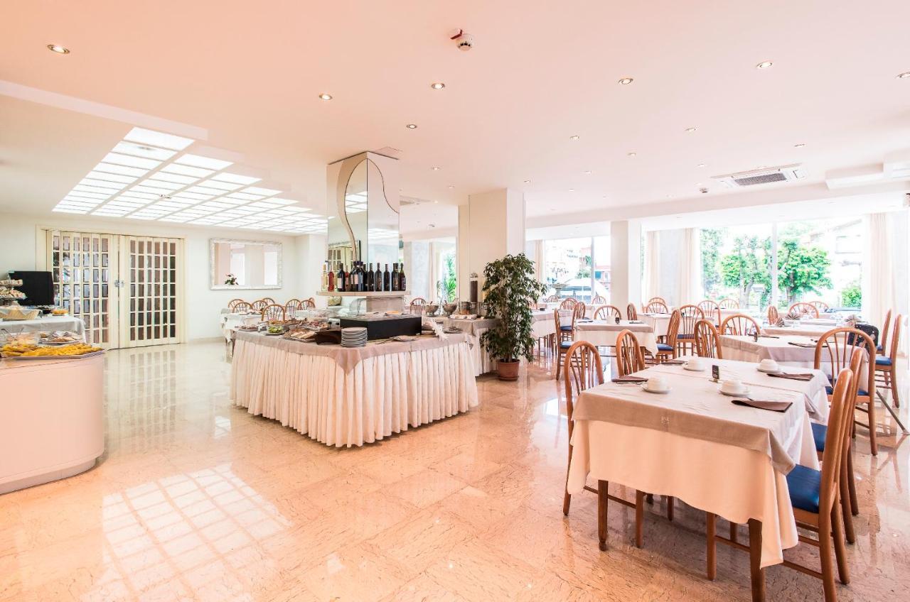 Hotel Losanna غابيتّشي ماري المظهر الخارجي الصورة